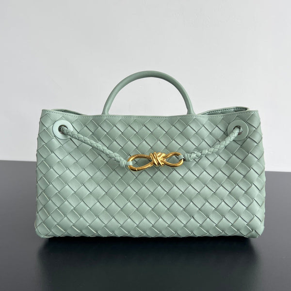 SMALL ANDIAMO 29 IN CEDALON GREEN LAMBSKIN