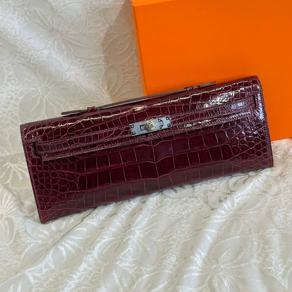 KELLY CUT 31 IN SANGRIA PURPLE SHINNY ALLIGATOR LEATHER WITH SILVER HARDWARE (MADE-TO-ODER)