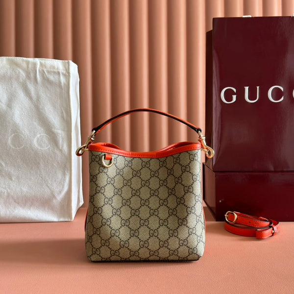 GUCCI 25S EMBLEM MINI BAG 19 IN BEIGE AND BLACK CALFSKIN